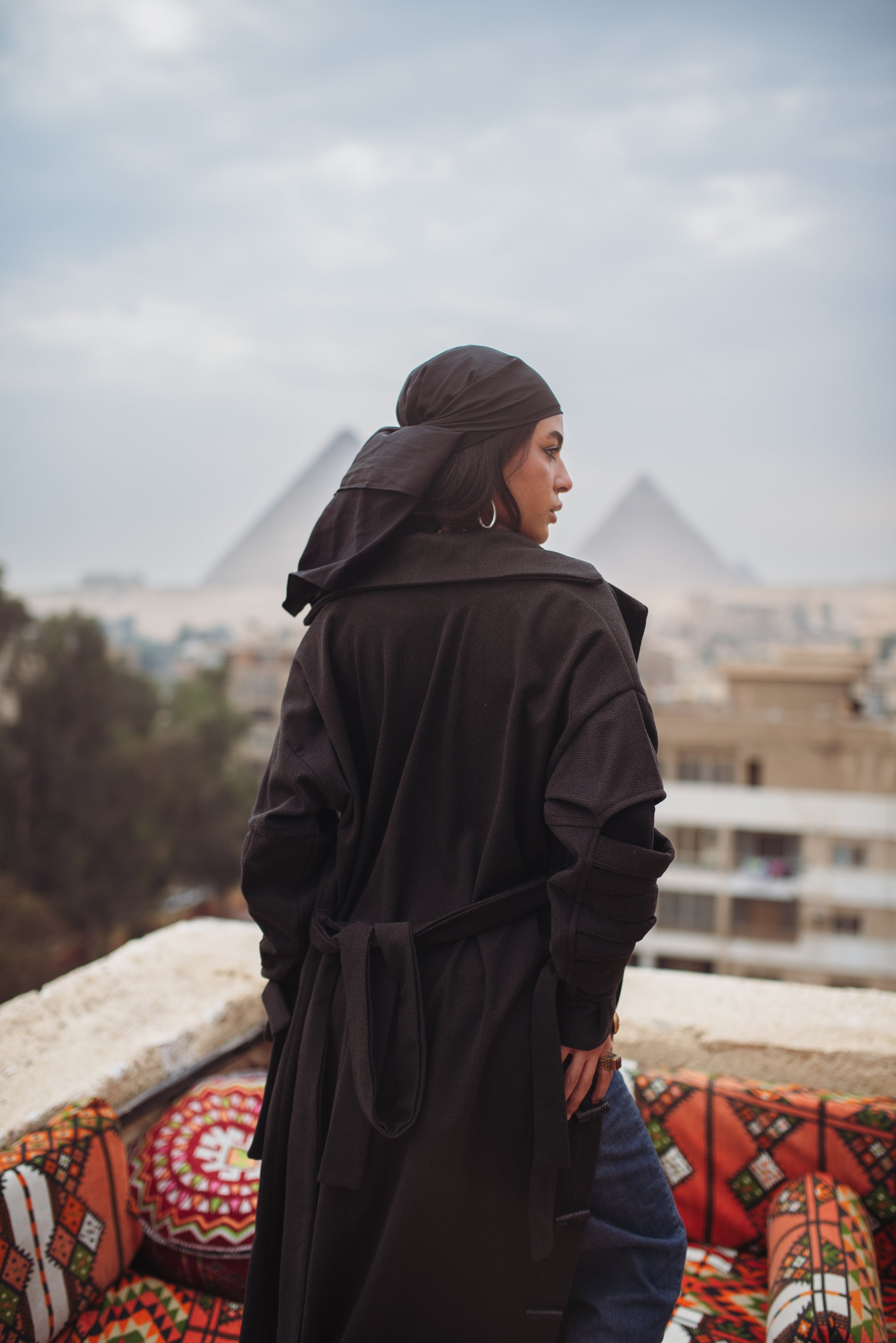 Esmeralda coat in black