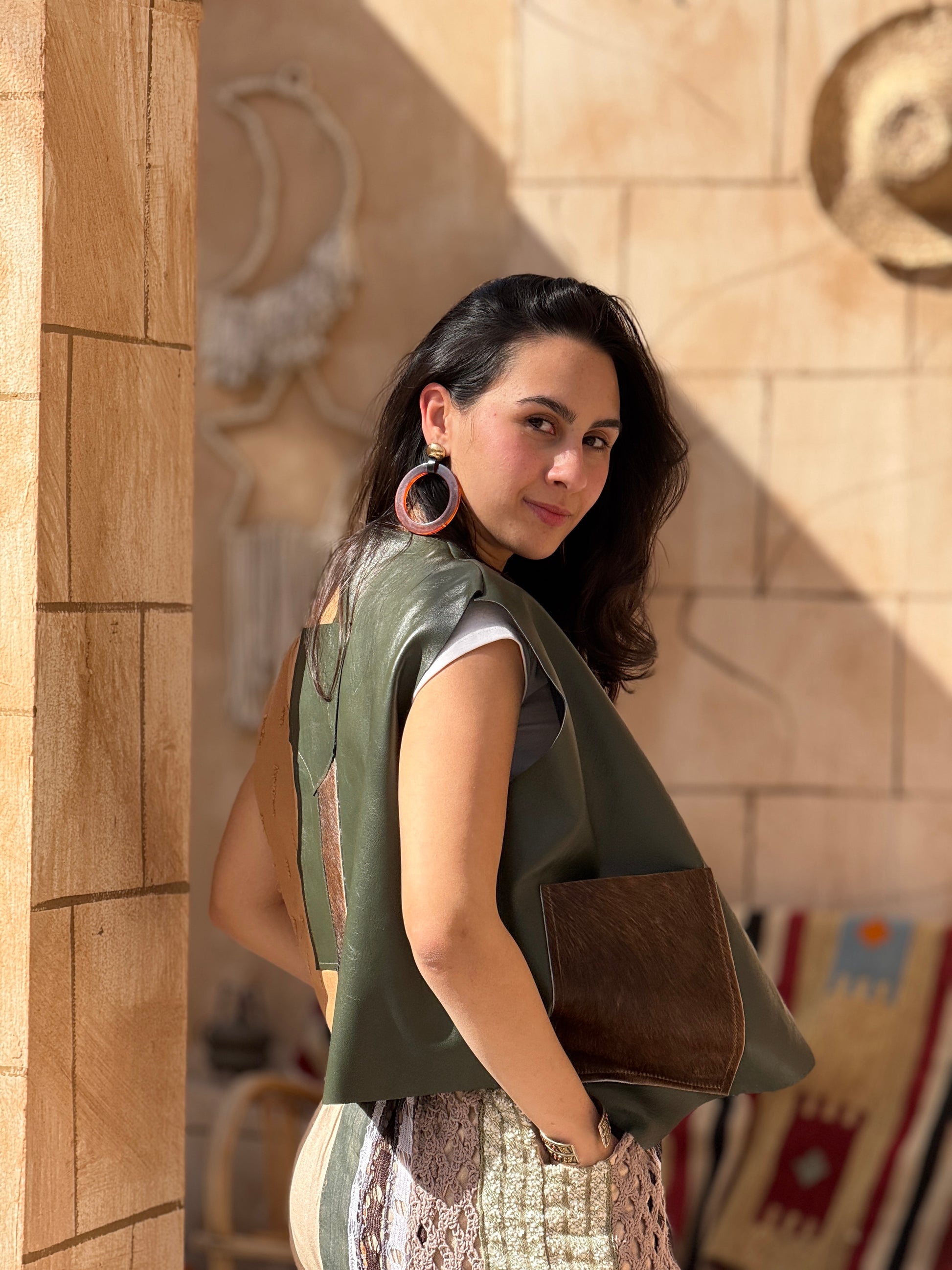 Sundown leather vest in camel