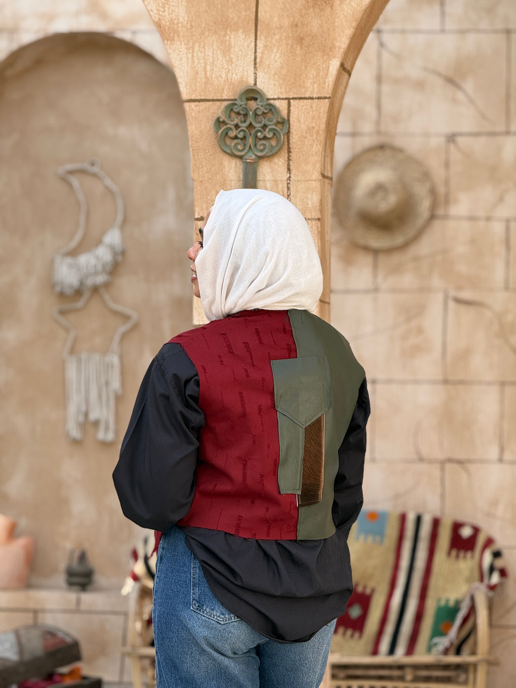 Sundown leather vest in burgundy