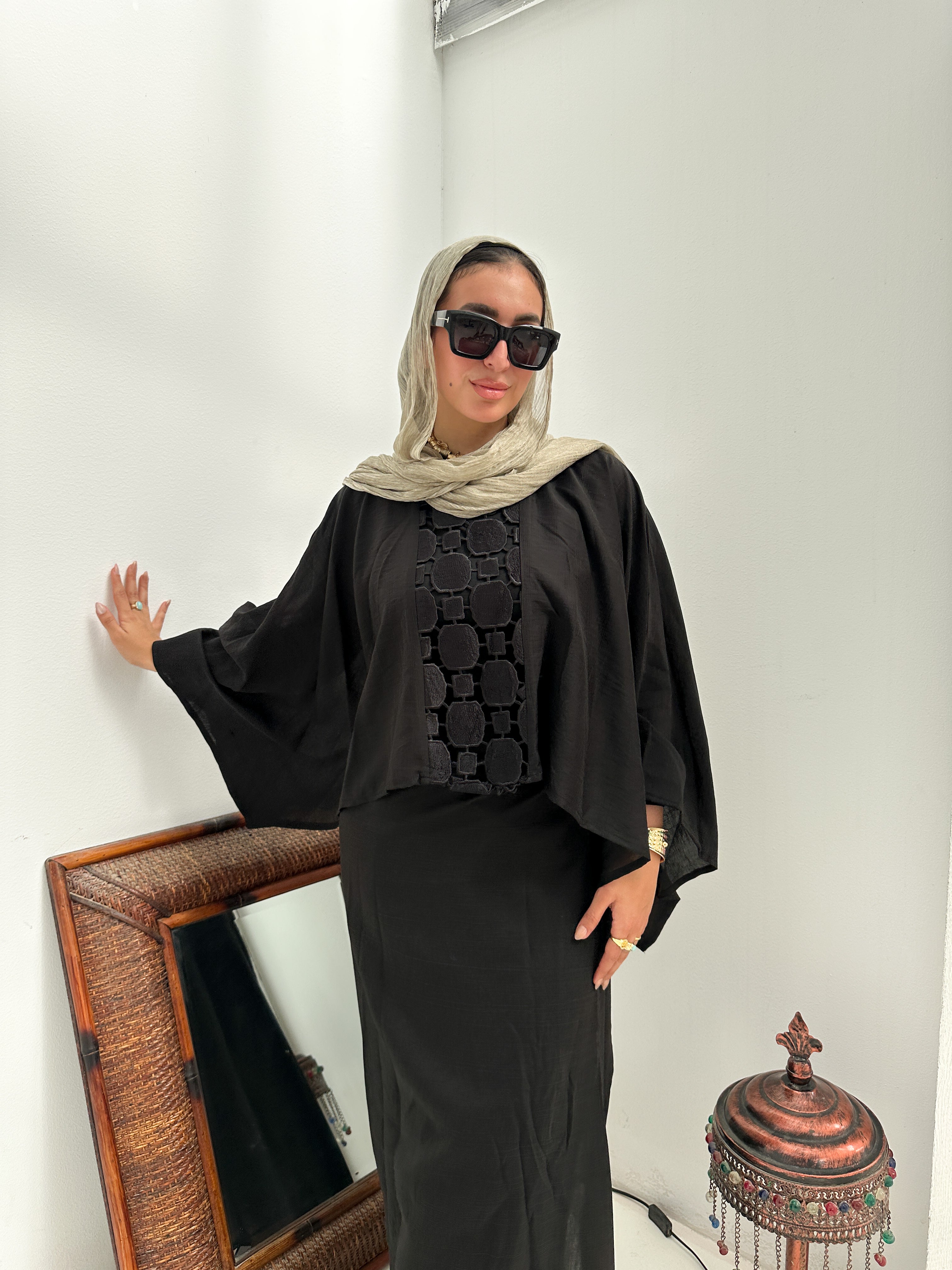 Sunwoven set in black